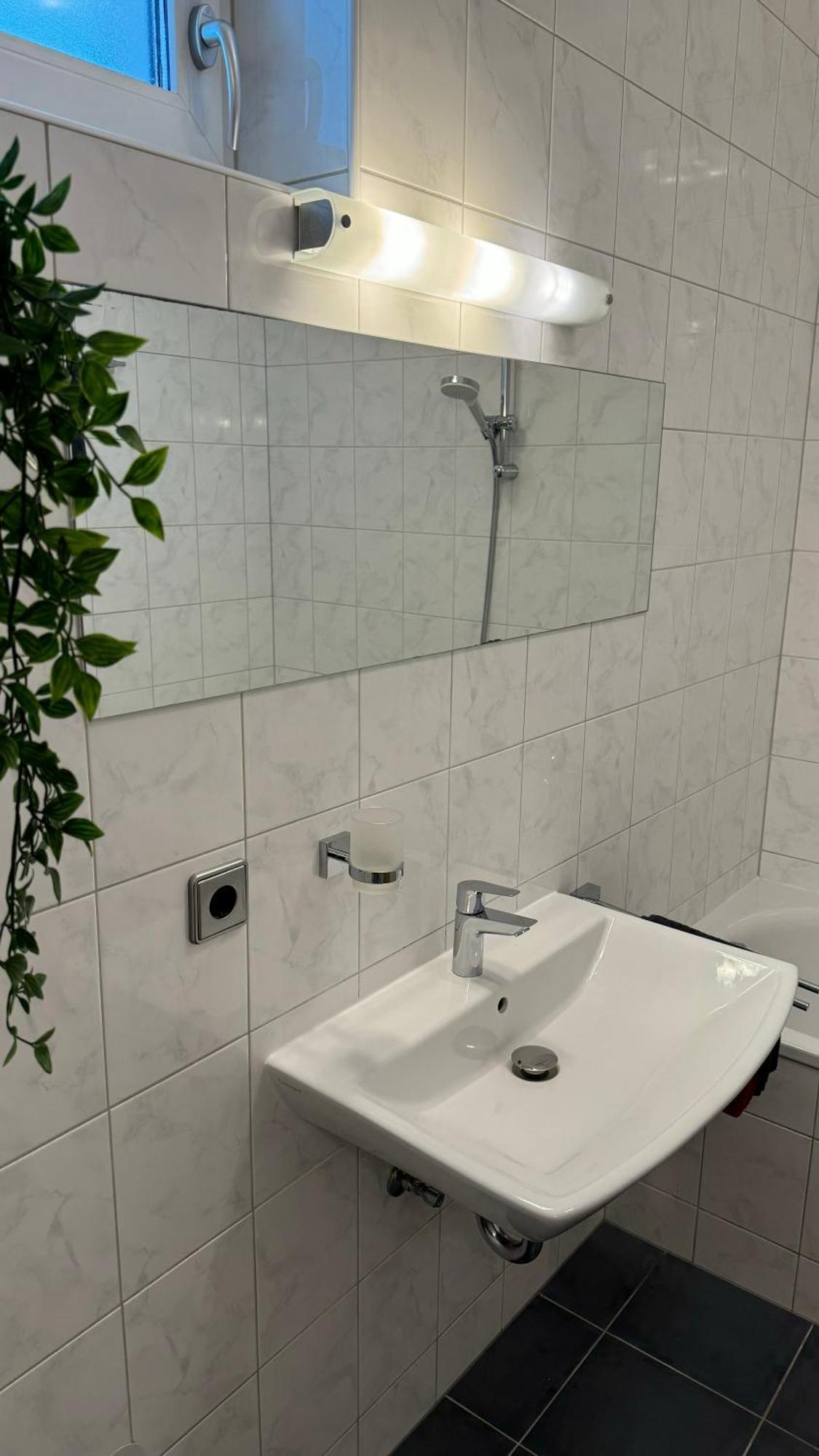 City Apartement Linz Fuer 5 Gaeste Mit Self-Checkin Und Kueche Екстер'єр фото