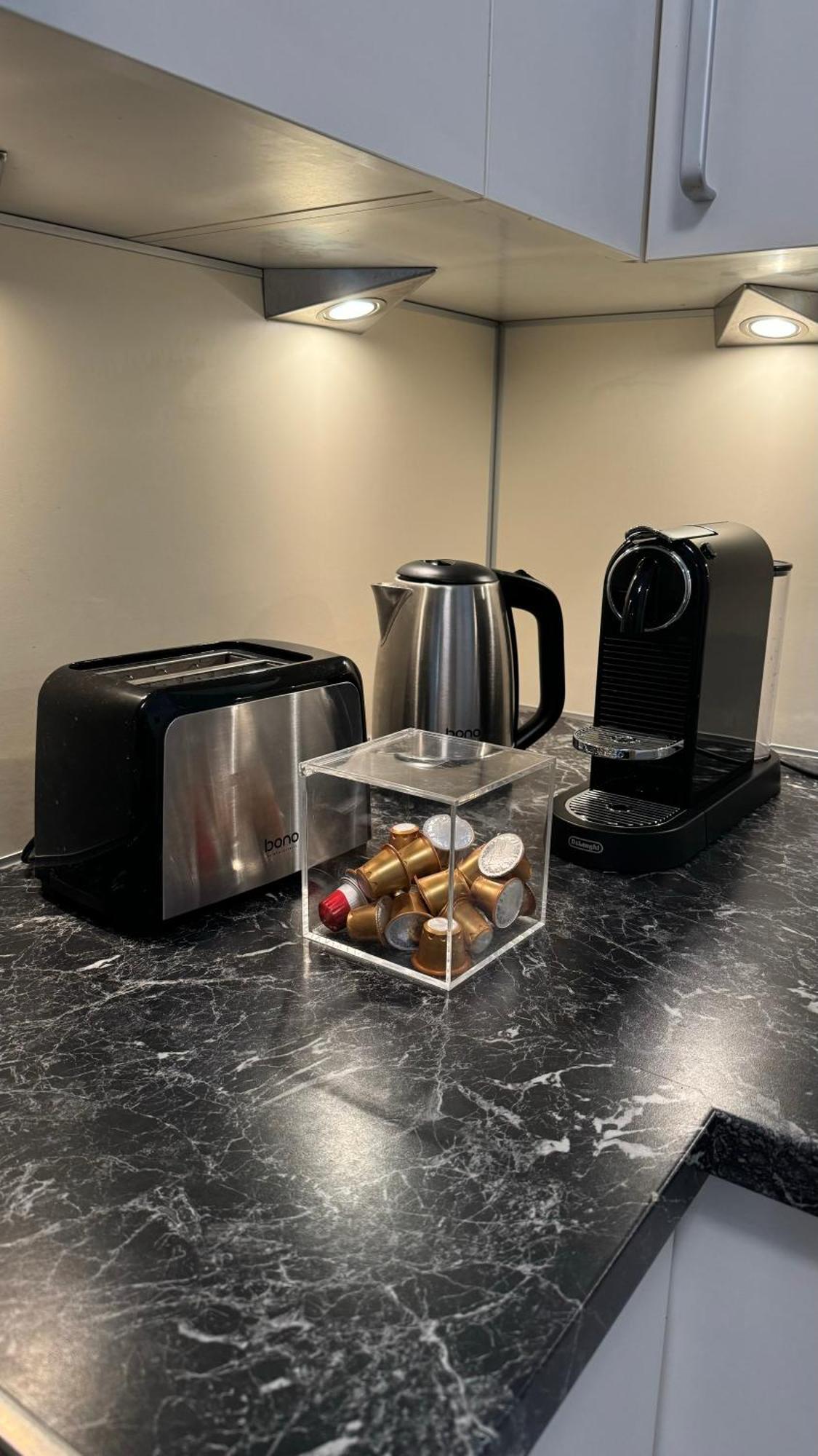 City Apartement Linz Fuer 5 Gaeste Mit Self-Checkin Und Kueche Екстер'єр фото